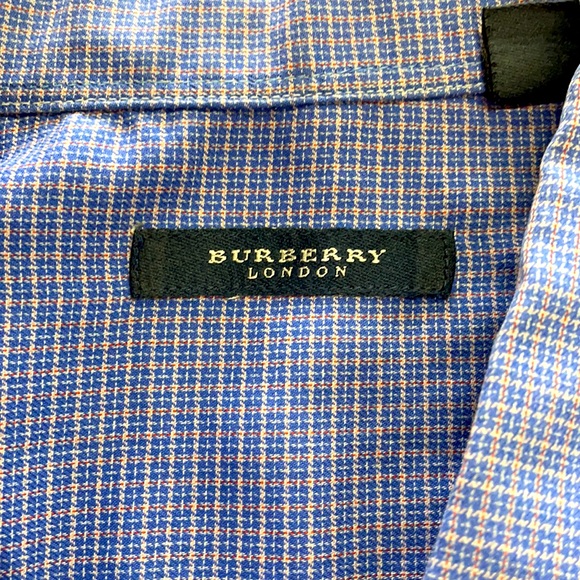 Men’s Burberry button down - Picture 3 of 3